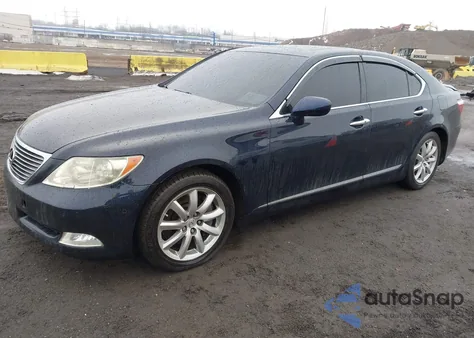 2009 Lexus Ls 460 z USA, uszkodzony, nr VIN JTHCL46FX95002876